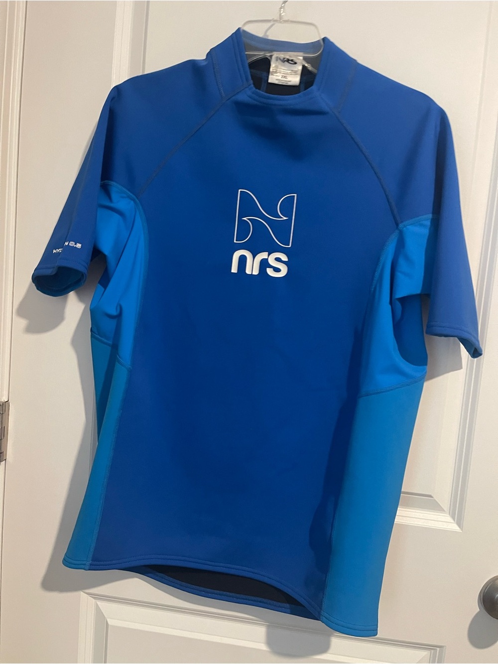 Men’s Short Sleeve Blue Rash Guard Sz 2XL Hydroskin 0.5 P2P 20 S2H 28 short sl
